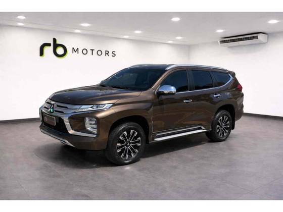 MITSUBISHI PAJERO SPORT 2.4 16V MIVEC TURBO DIESEL HPE-S AWD AUTOMÁTICO